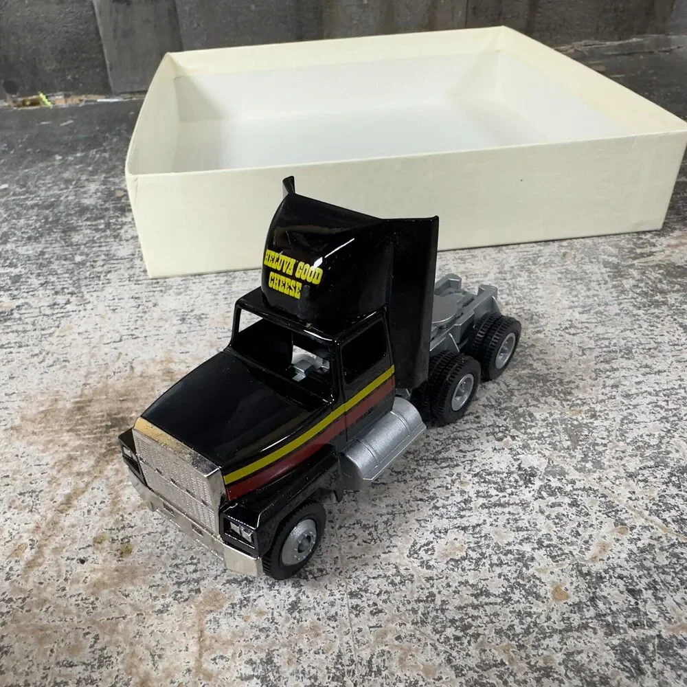 Heluva Good‎ Cheese '90 Winross Truck